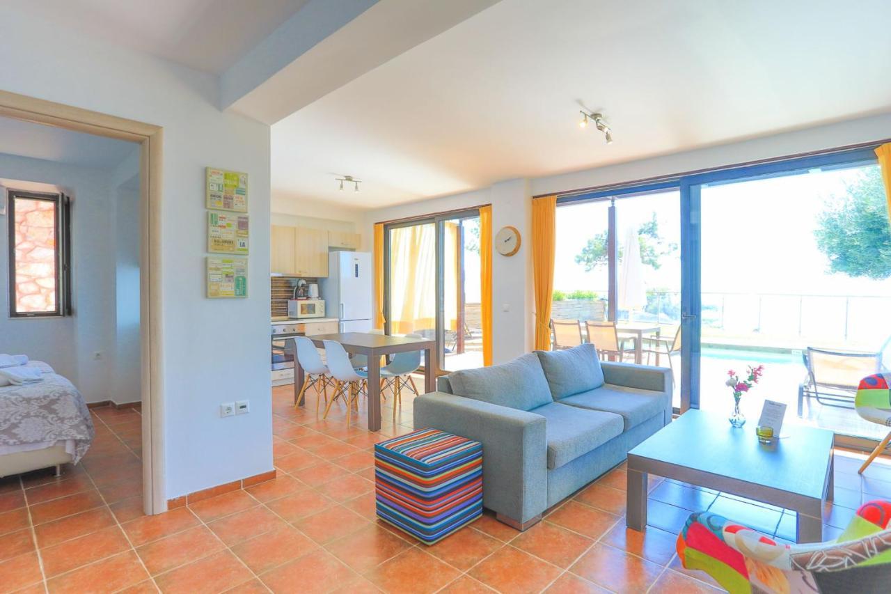 Kalma Villa Ena Nea Moudania Exteriér fotografie