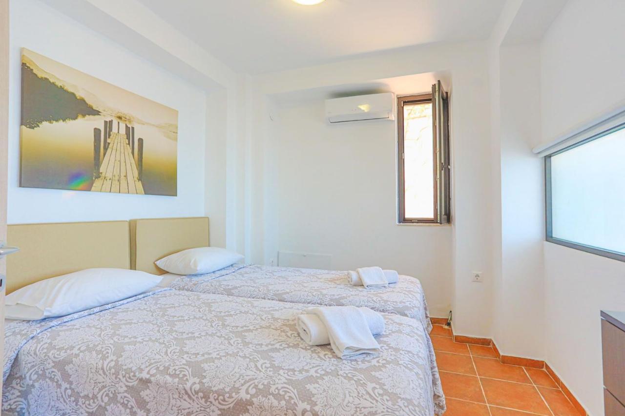 Kalma Villa Ena Nea Moudania Exteriér fotografie